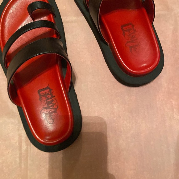 VON D Exodus Sandals - Picture 9 of 11